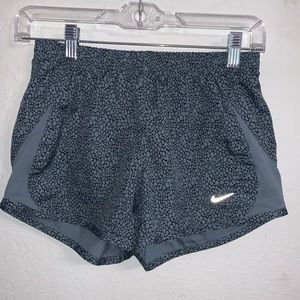 gray nike runners shorts